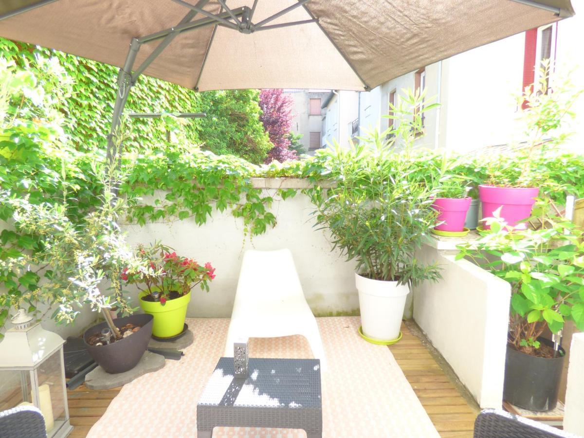 Les Cocons De Stephanie Apartment Vichy Exterior photo