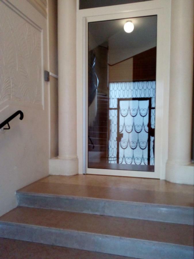 Les Cocons De Stephanie Apartment Vichy Exterior photo